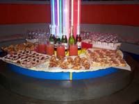 il buffet preparato per il torneo di bowling per principianti di fine anno